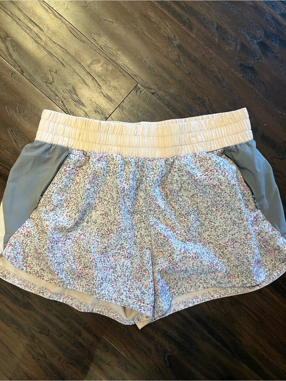 GAPFit Floral Print Women's Athletic Shorts